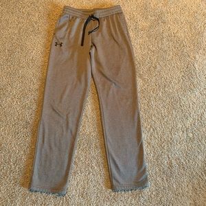 Boys Under Armour sweatpants
